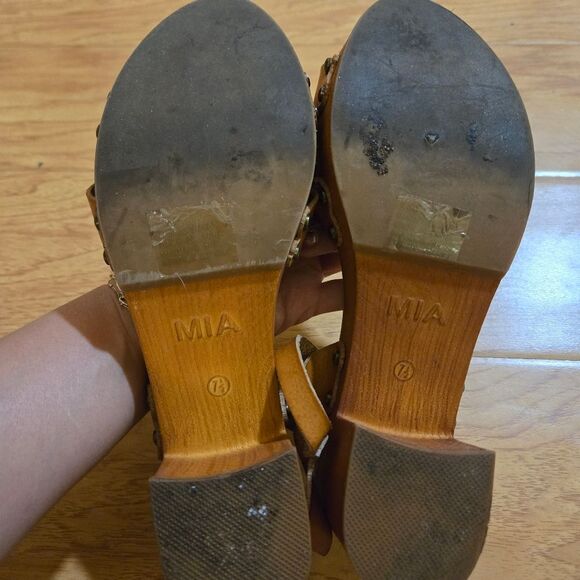 MIA Brown Heels Size 7.5 - Picture 6 of 6